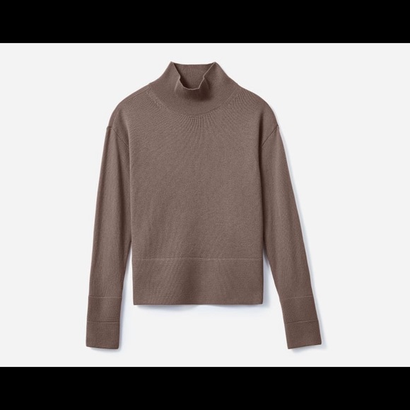 Everlane Sweaters - Everlane cashmere square turtleneck
